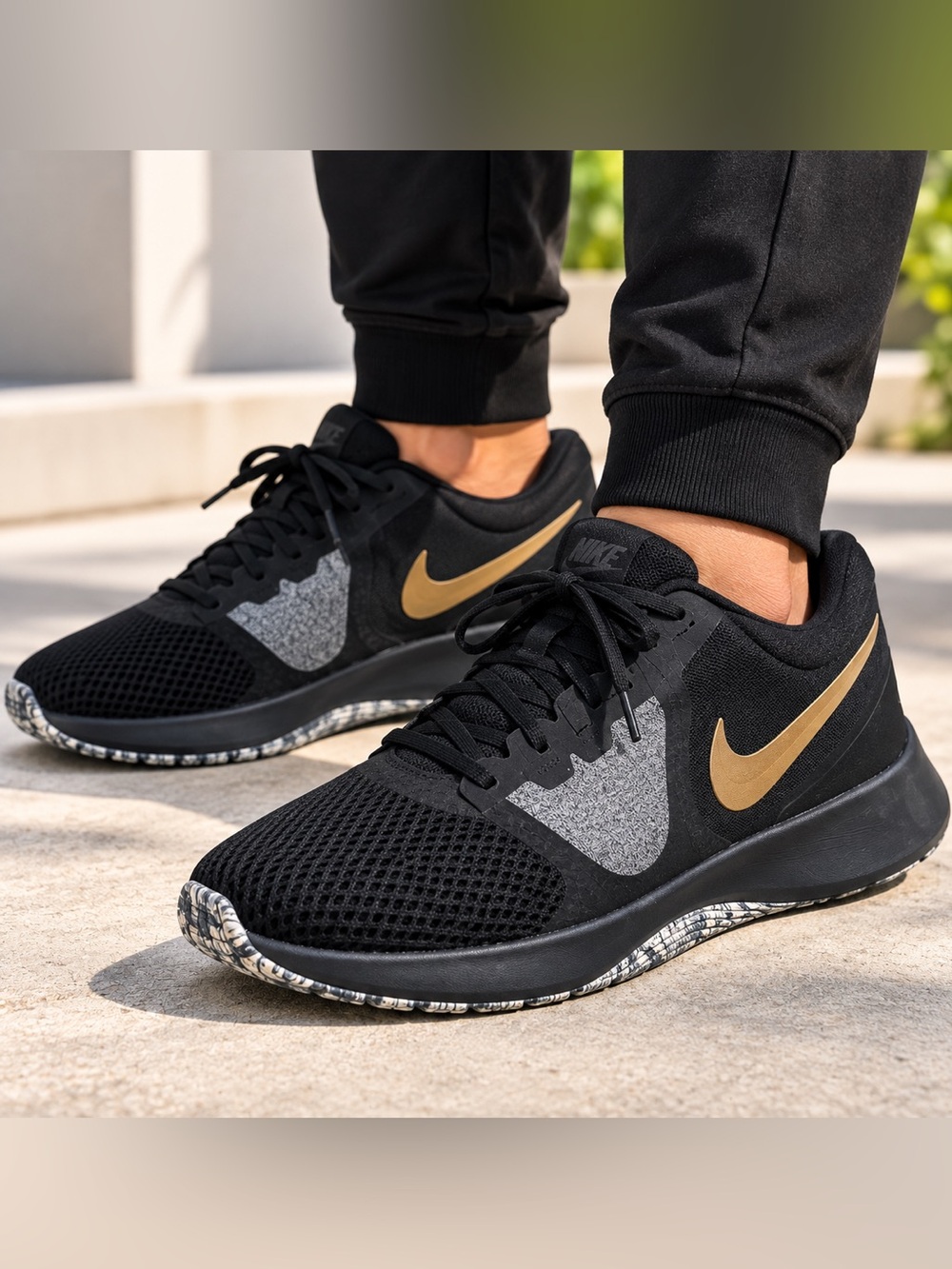 Nike Air Precision 2 Men’s Size 12 Black Gold Running Athletic Shoes